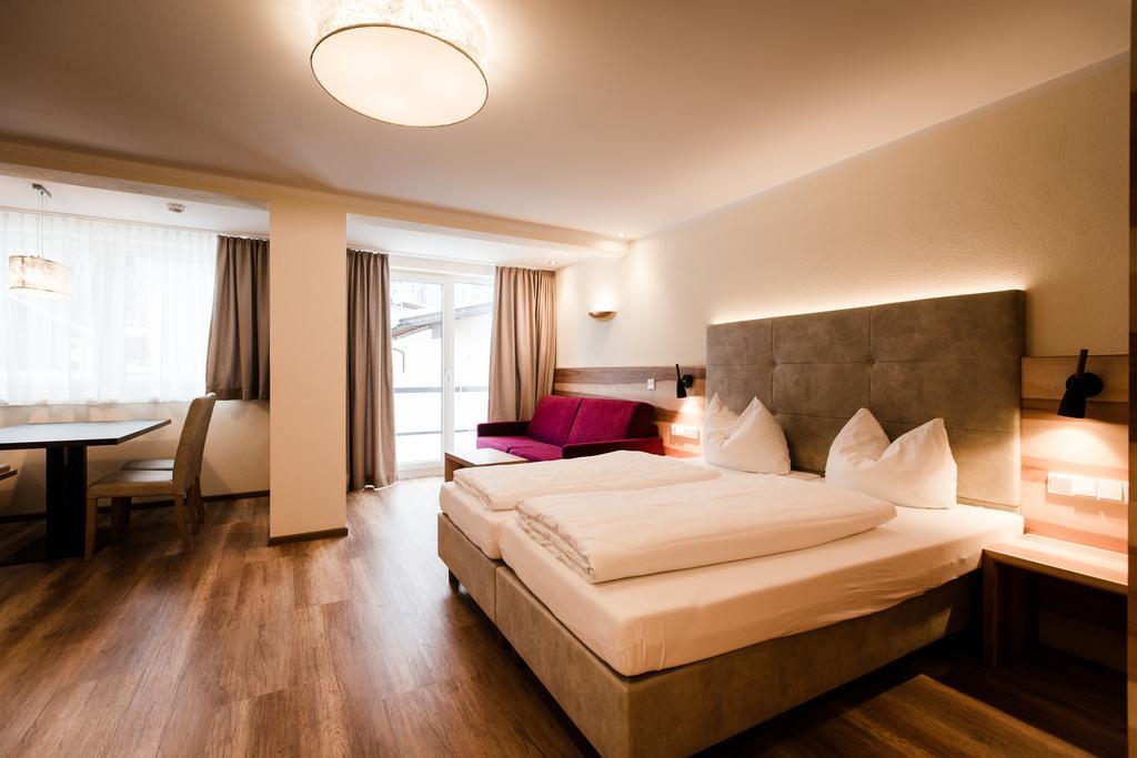 Aparthotel Dorfplatzl Garni Тукс Екстер'єр фото