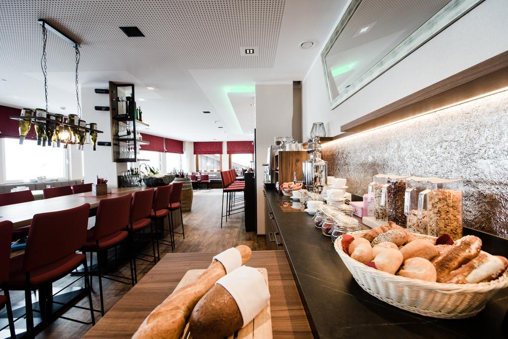 Aparthotel Dorfplatzl Garni Тукс Екстер'єр фото