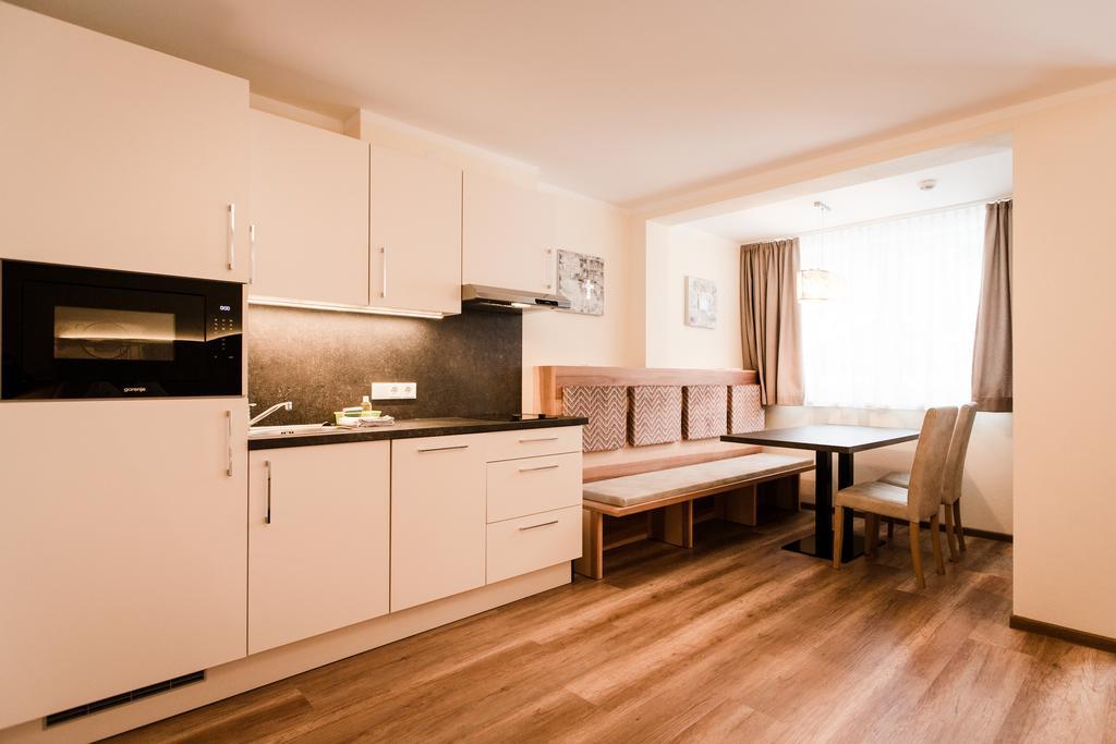 Aparthotel Dorfplatzl Garni Тукс Екстер'єр фото