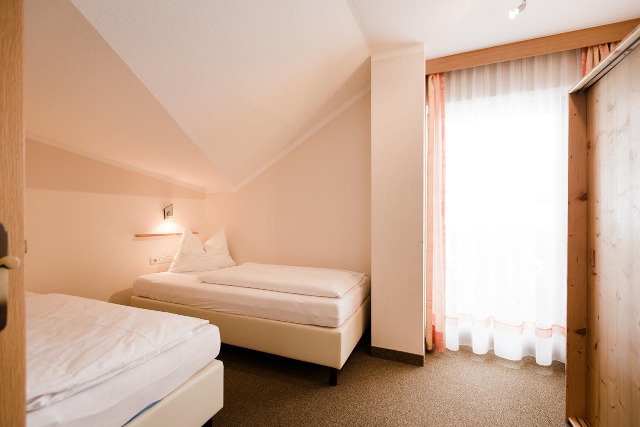 Aparthotel Dorfplatzl Garni Тукс Екстер'єр фото