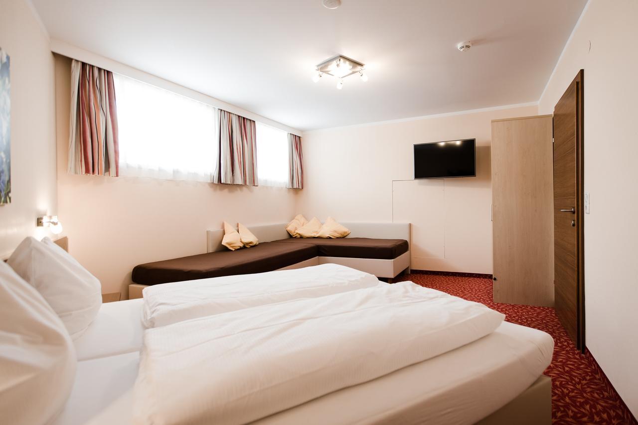 Aparthotel Dorfplatzl Garni Тукс Екстер'єр фото